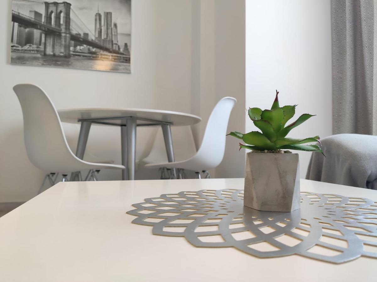 Apartamentos Seneca Junto Al Centro Málaga Eksteriør bilde